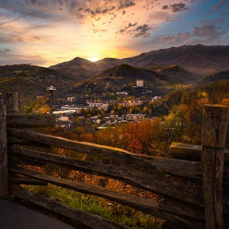 Lazy Bear Lake Sevierville Exterior photo